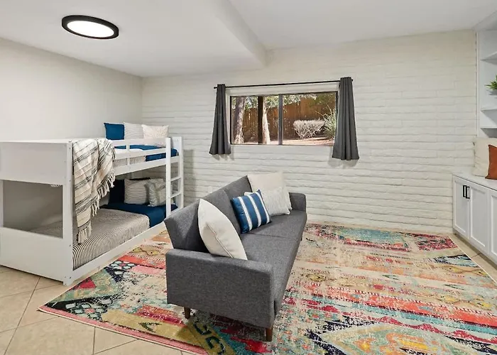 Desert Luxe Design Fun With Amazing Views For Family Casa vacanze *